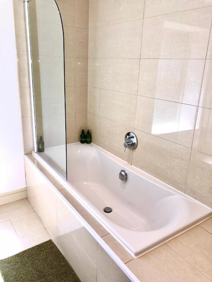 Stylish, Spacious 1 Bedroomed Maisonette In Otley. Otley  Ngoại thất bức ảnh